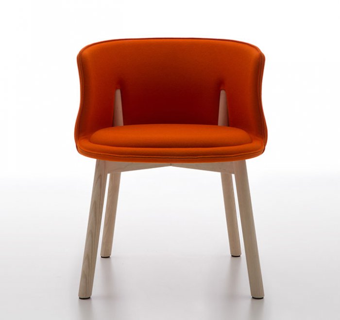 Galerie sièges Peg Chair by NENDO CAPPELLINI : 1541155773.peg.chair.hero.jpg